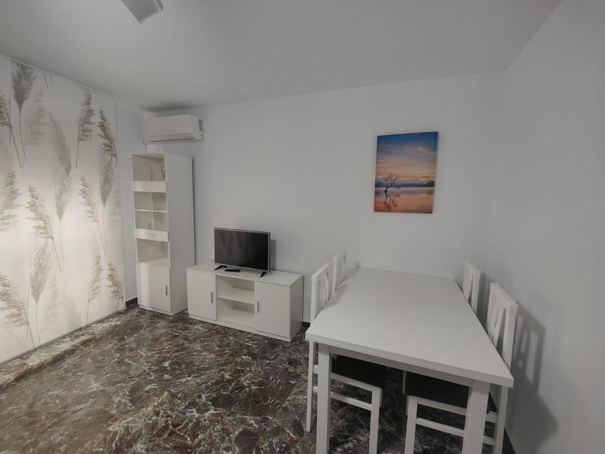Vivienda En El Centro Historico Con Ascensor Apartment Jaen Exterior photo
